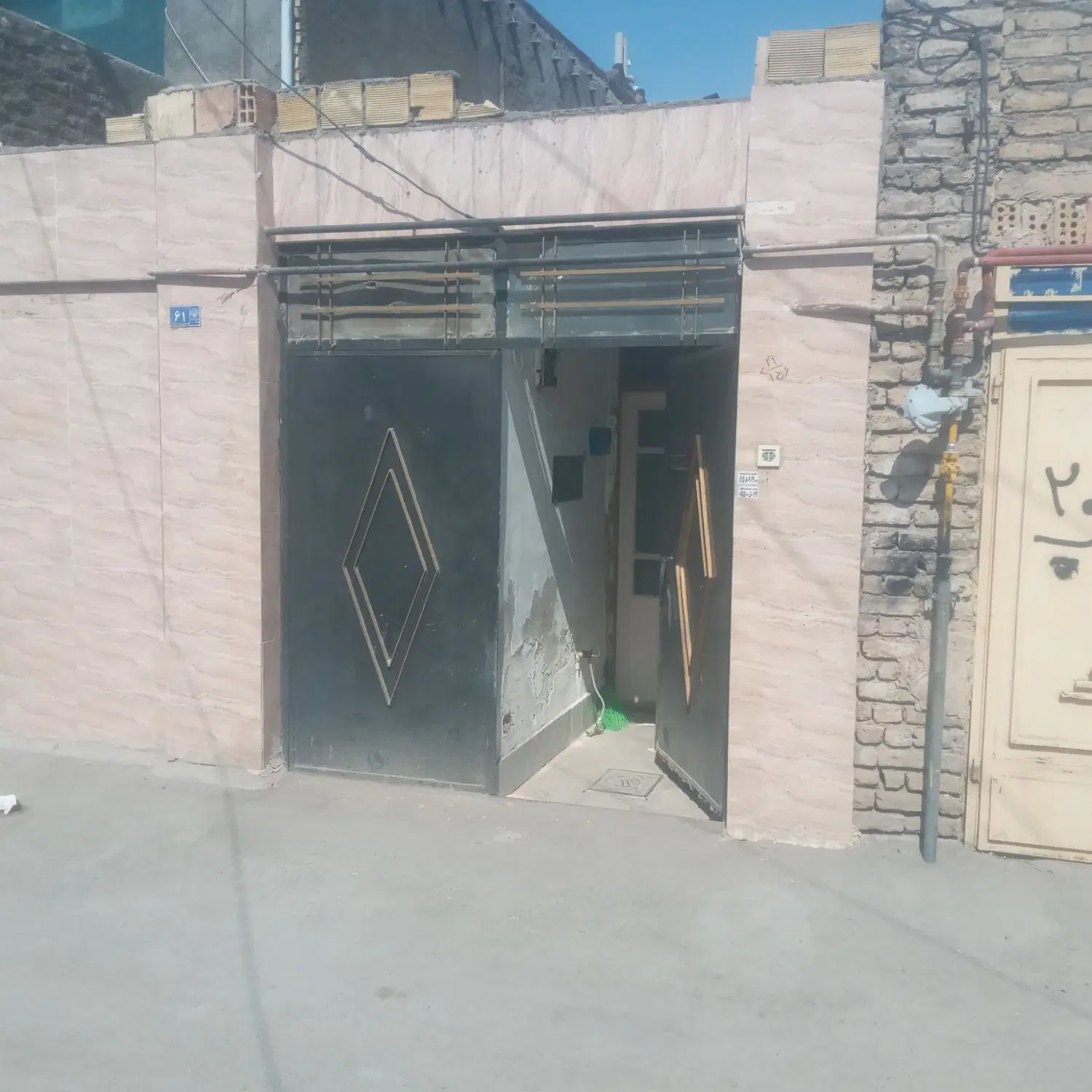 ویلایی خواجه ربیع ،مهرمادر