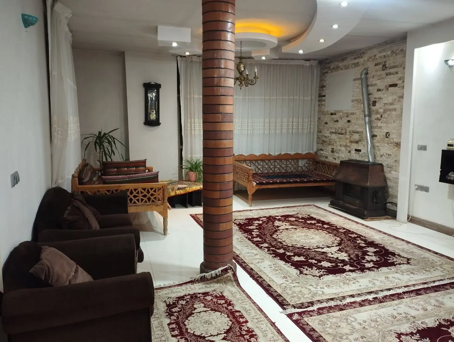 ۱۲۰ متر ویلایی در کمالشهر