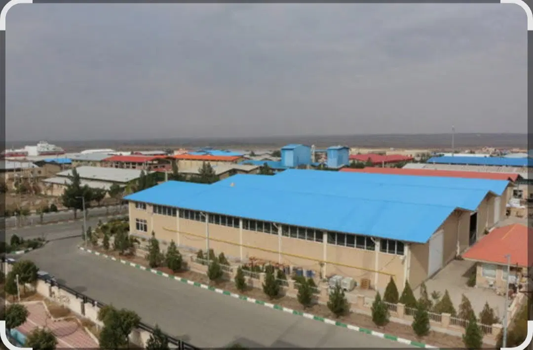 زمین کارگاهی، به متراژ 275 متر مربع
