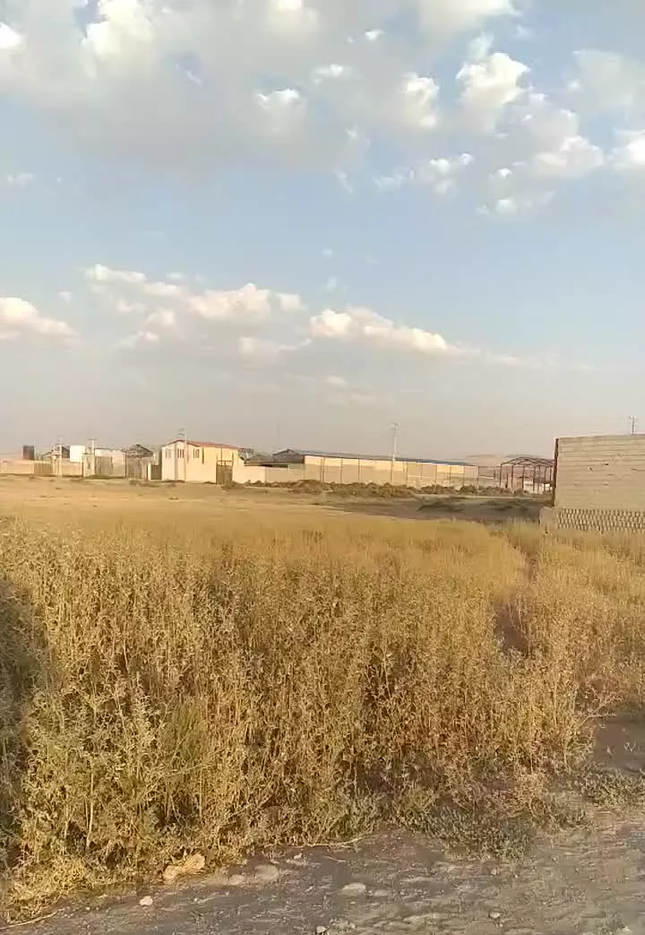 سوله ۲۷۱ متری در کنار گذر شهید باکری قراملک