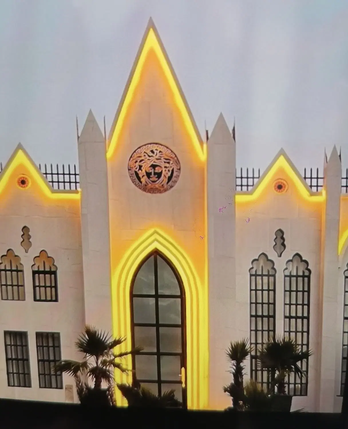 زمین 250 متری فاز یک مسکونی تاپ لوکیشن