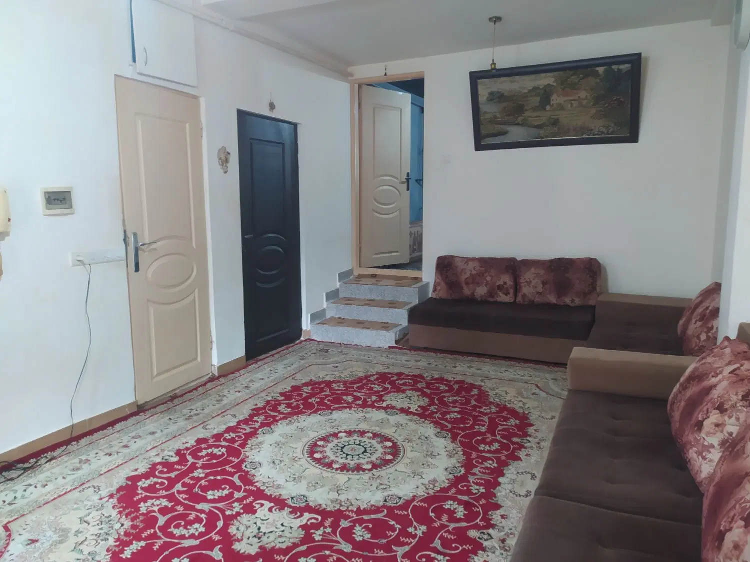 یک واحد آپارتمان طبقه اول 45 متر