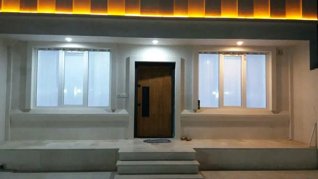 ویلایی عقب ساز