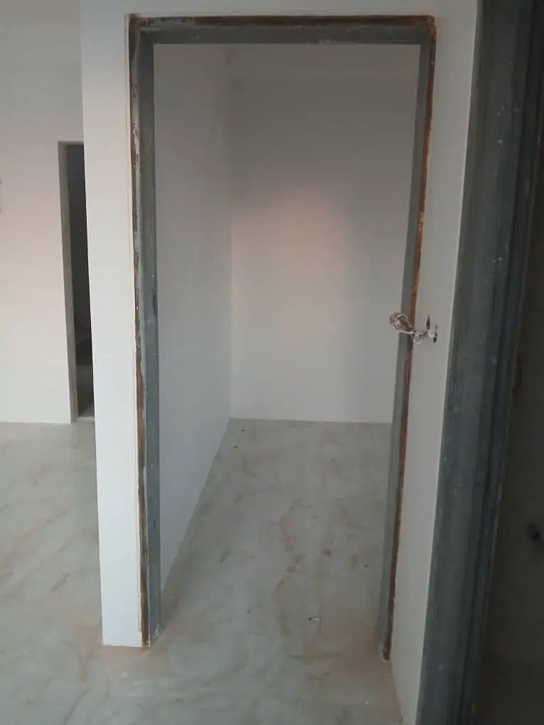 اجاره اپارتمان نوساز  خانم مجردیا اتباع