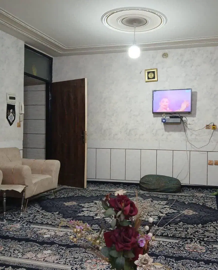 واحداپارتمان همکف_خ آتشگاه_خ نبوی منش