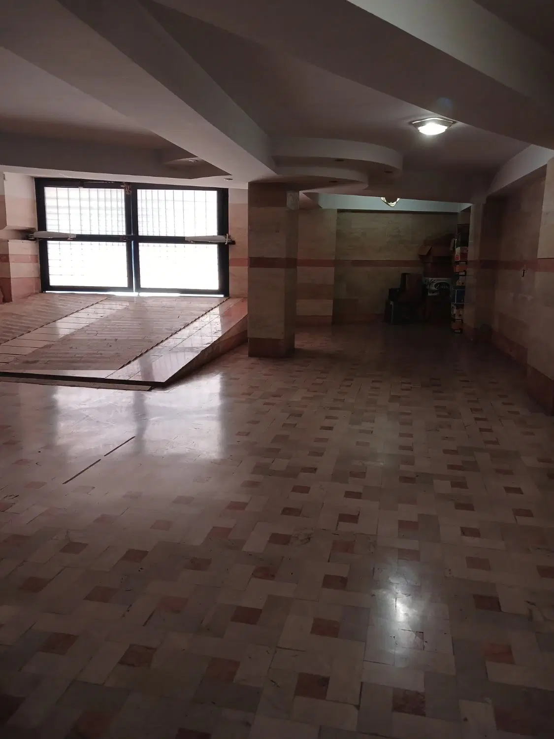 اجاره پارکینگ ۱۱ متری