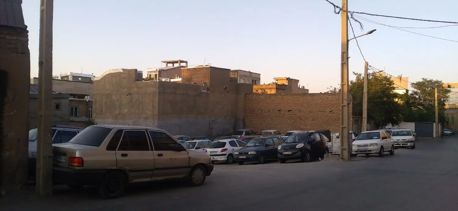 فروش زمین مسکونی ۵۷۶ متر محله حاجی .ملاجلیل