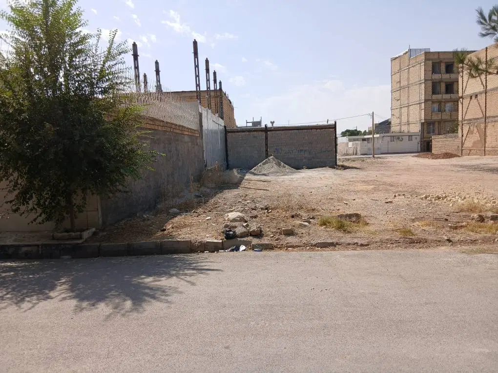 فروش زمین۲۷۰ متری در خیابان دانش آموز.