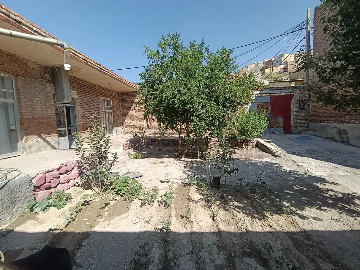 فروش ملک مسکونی به قیمت زمین خالی