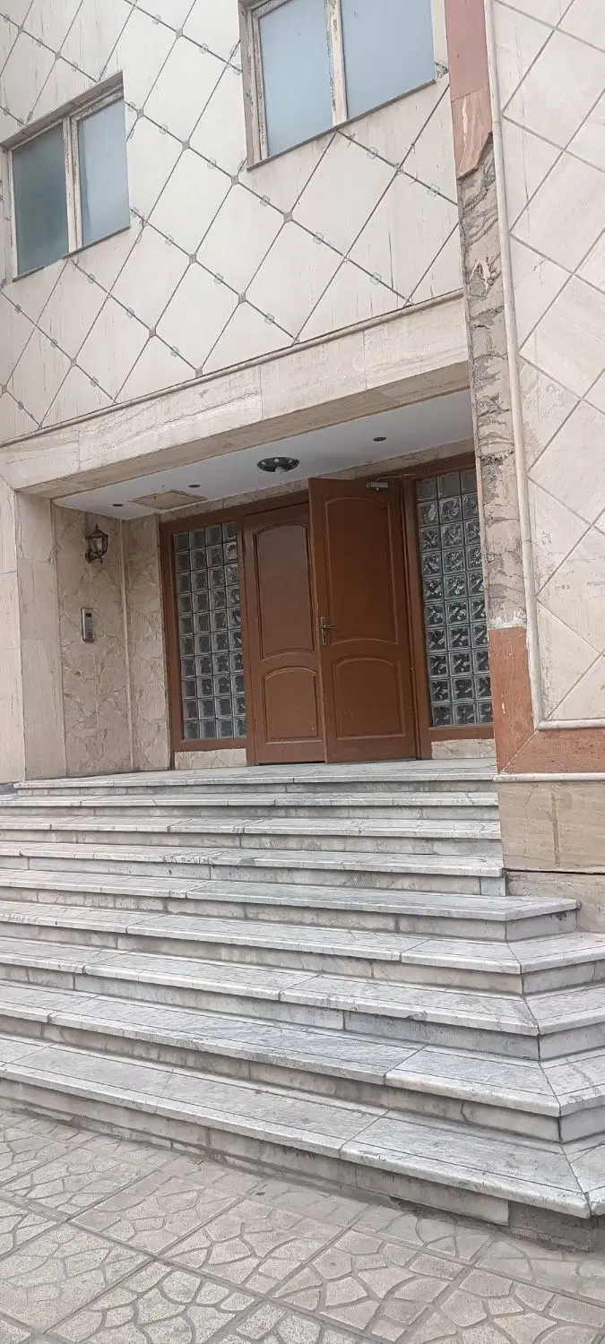 آپارتمان دلباز مجتمع مبعث 57متر