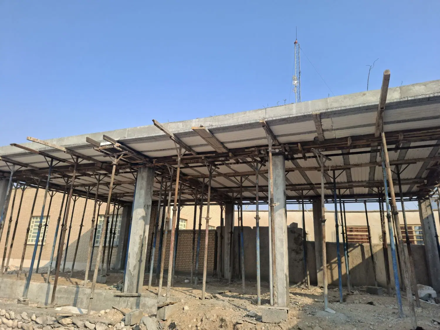 پیمانکار ساختمانی