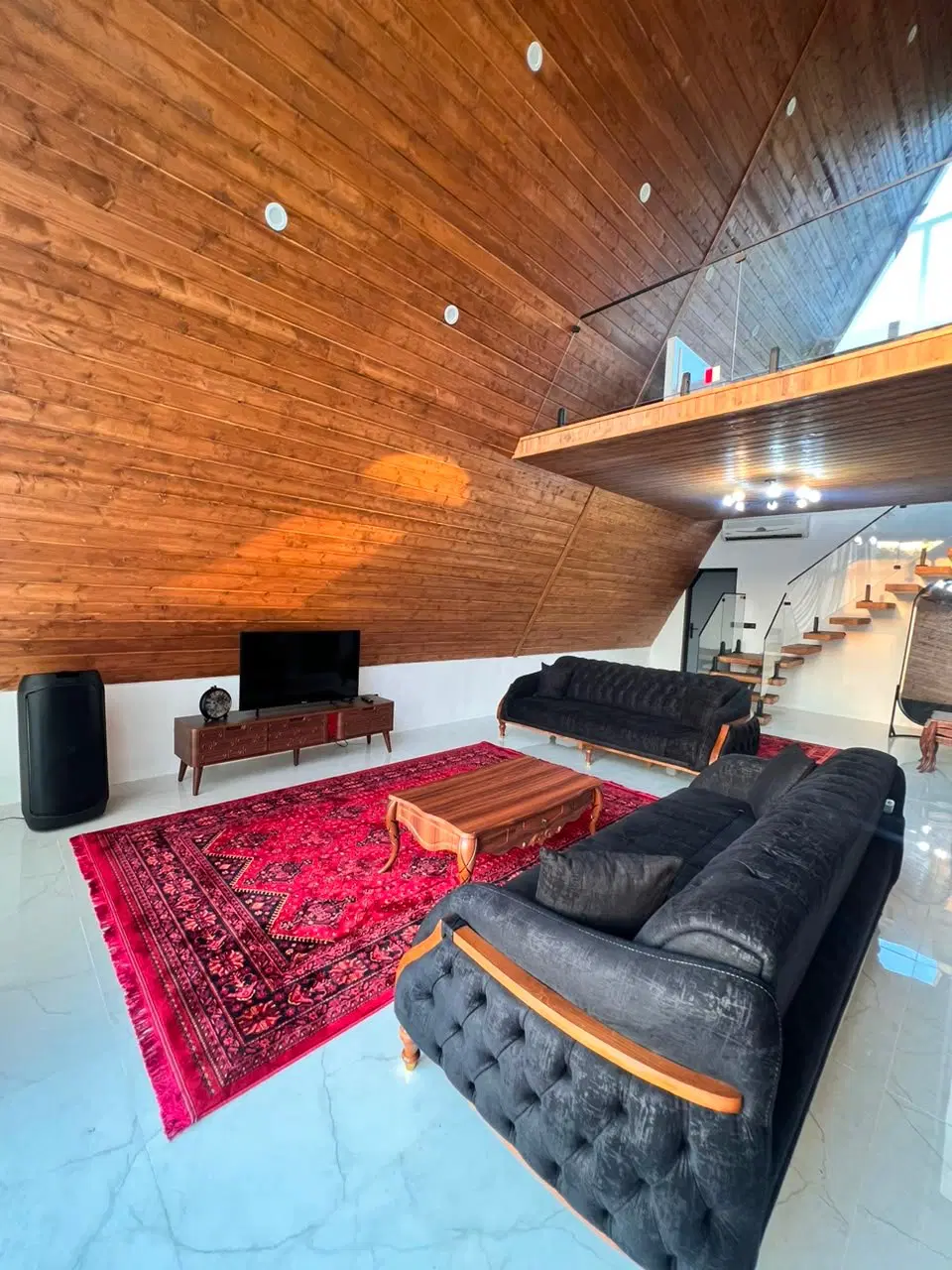 ویلا سوئیسی اجاره ای