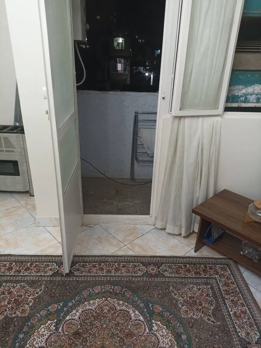 ملک ۵۰ متری طبقه دوم بازسازی شده