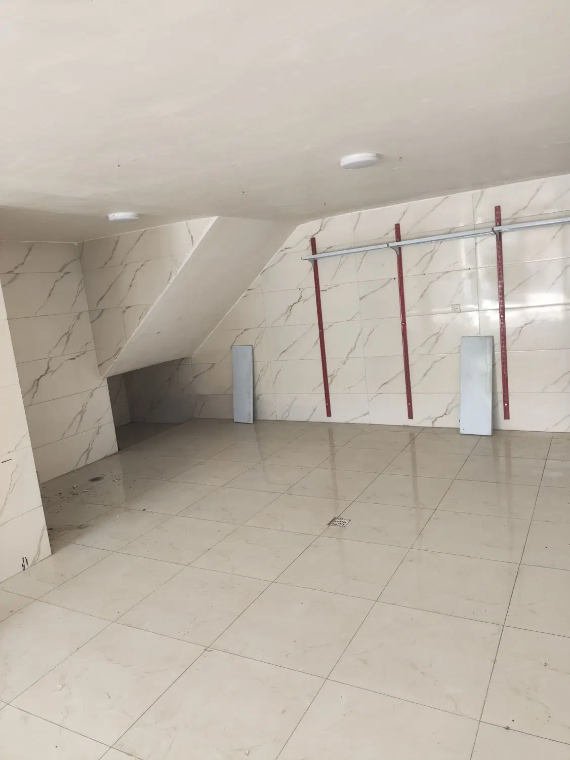 اجاره مغازه روی خیابان اصلی