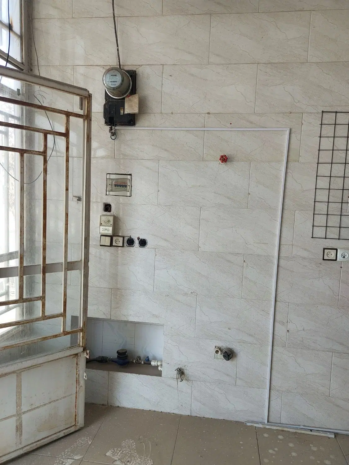مغازه اجاره ای بلوارشهیدمدنی