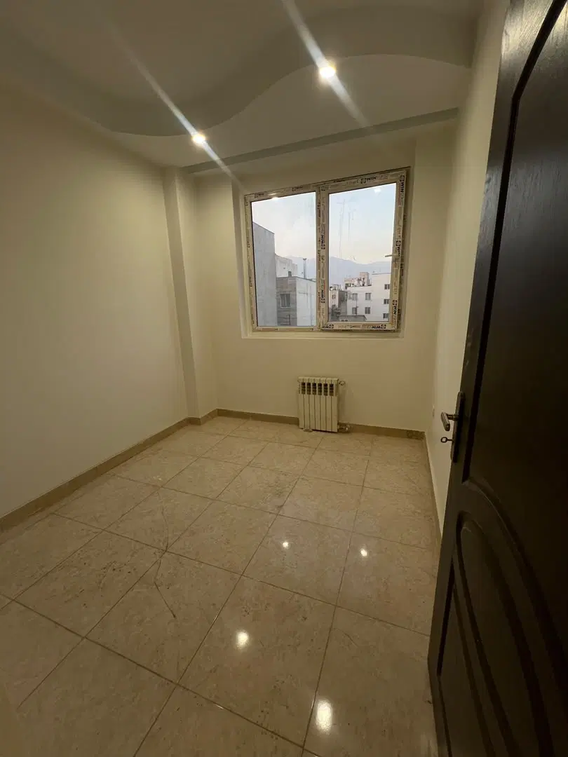 ۷۵ متری دو خواب مدنی شارق شرقی