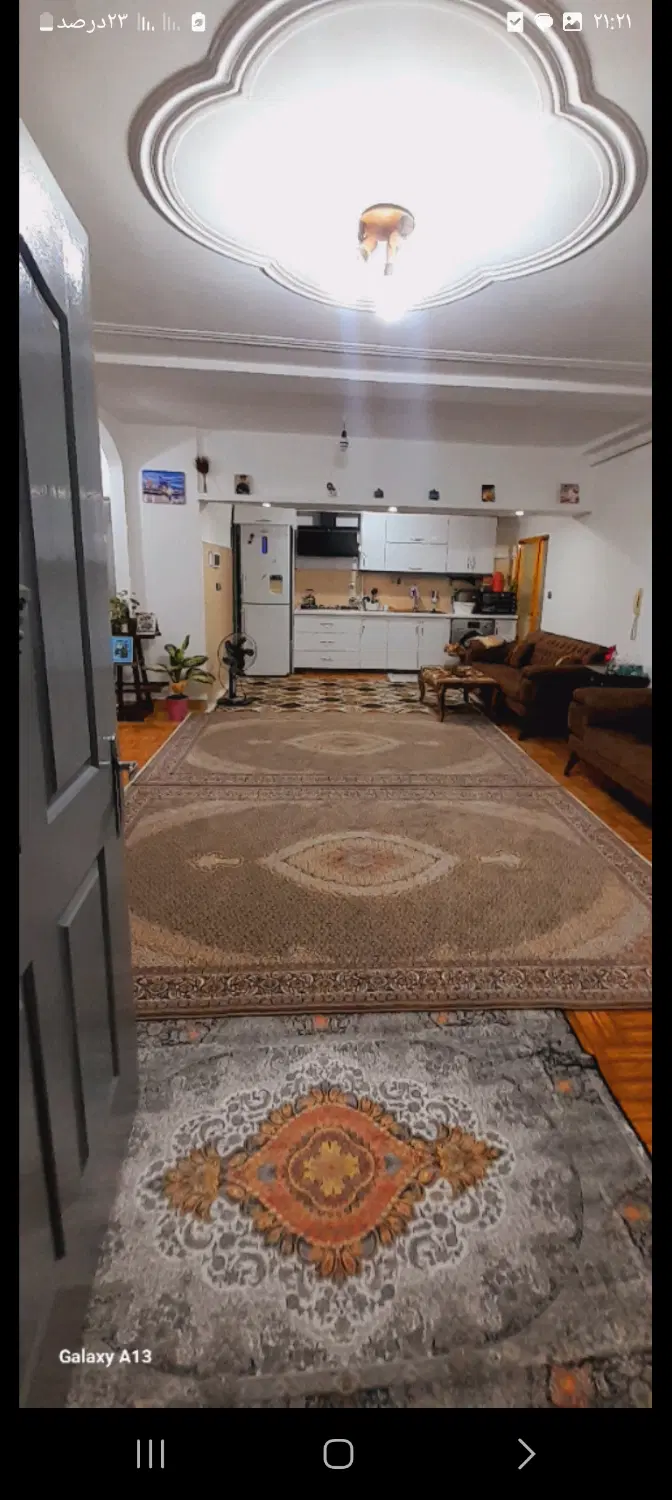 واحد۸۱متری خوش نقش