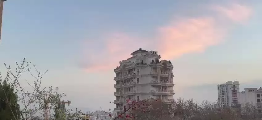 نیاوران 275 متریی
