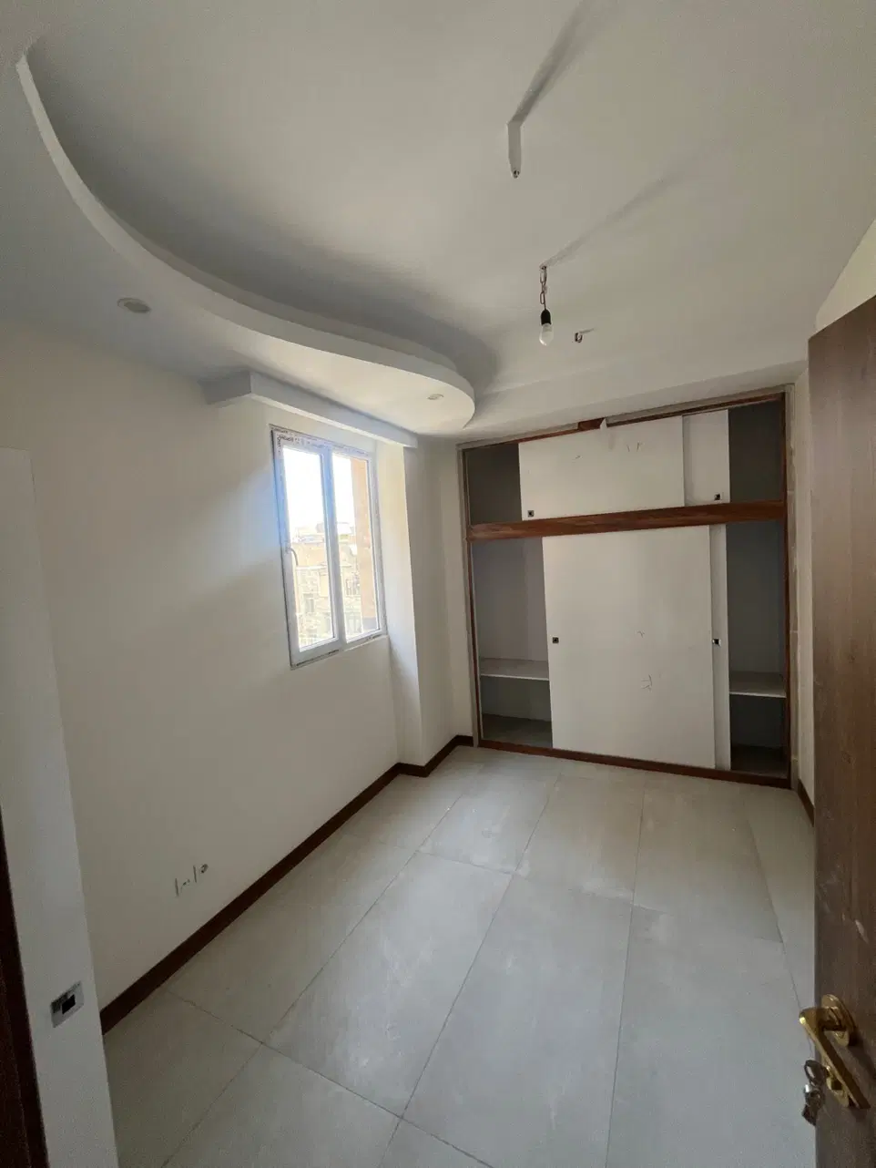 اپارتمان ۱۴۹ متر ۳ خواب نوساز  فول خوش نقشه