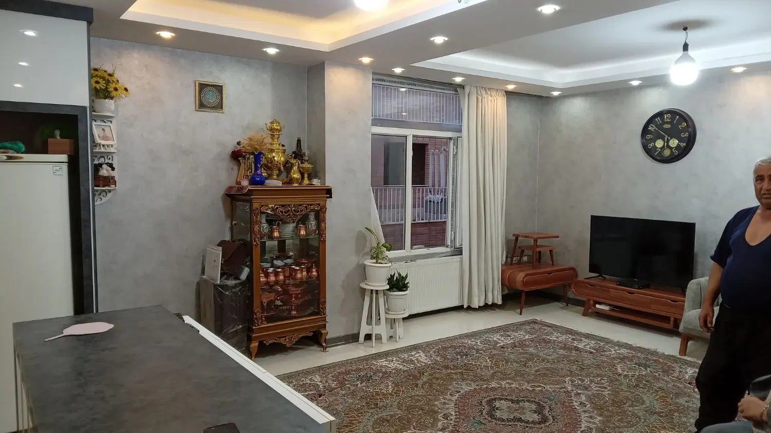 آپارتمان ۱۰۰ متر استاد خ شهید احمدی