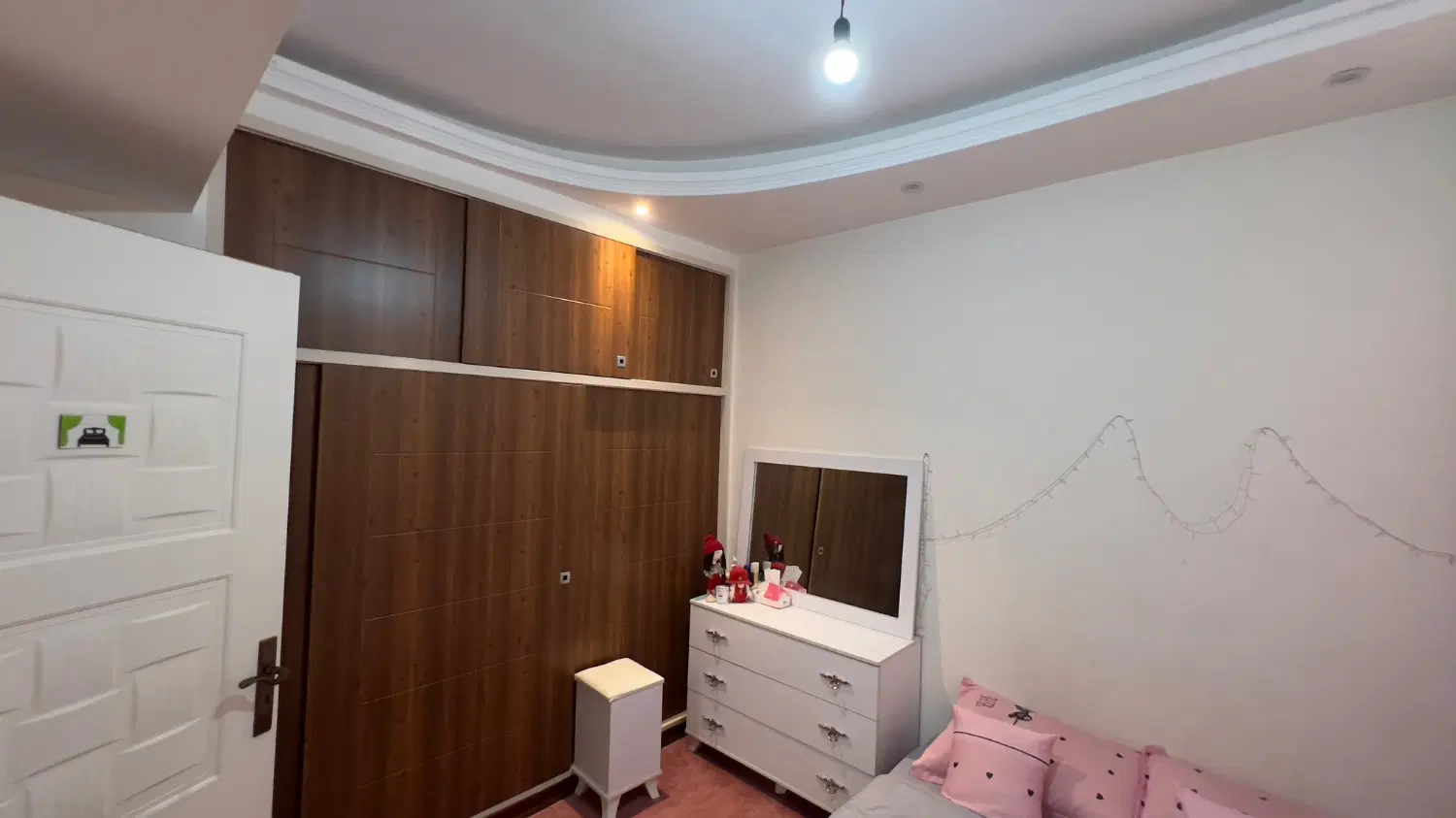 آپارتمان کلاسیک و زیبا نوساز