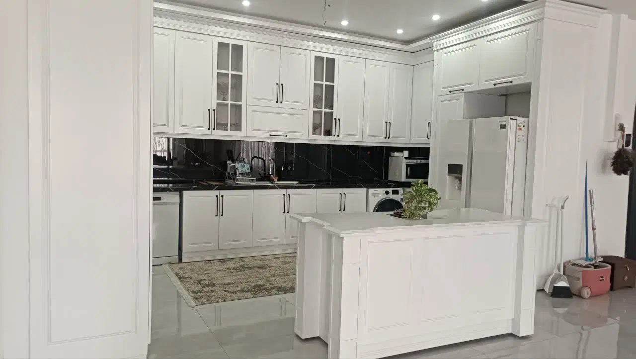 آپارتمان 250 متر 4 خواب
