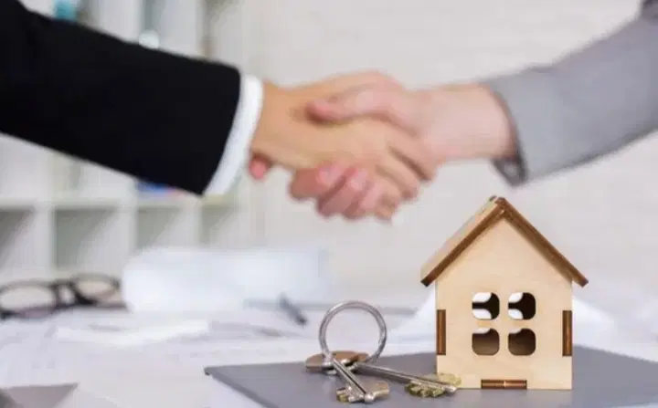 خانه، بلوار کشاورز شمالی،نزدیک خیابان حکیم نصرالله