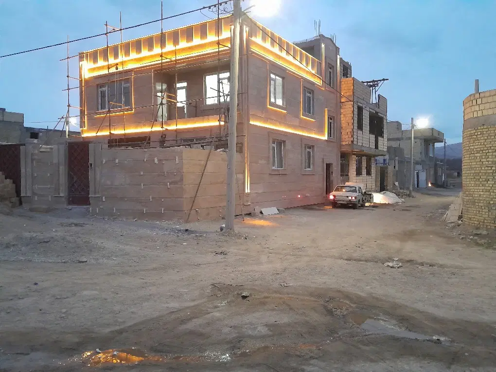 خانه دو طبقه