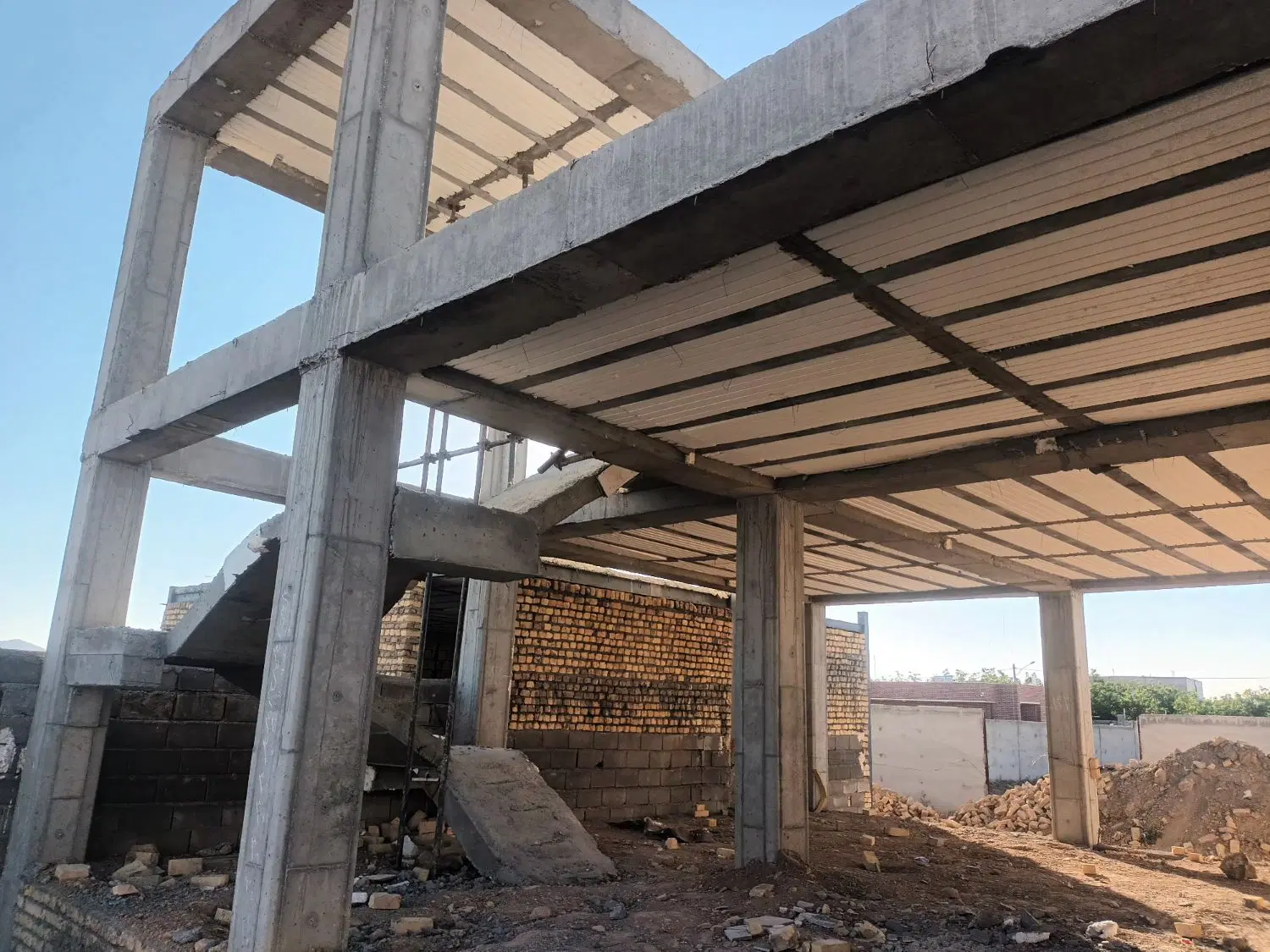 خانه فروشی طنجران گلستان ۳