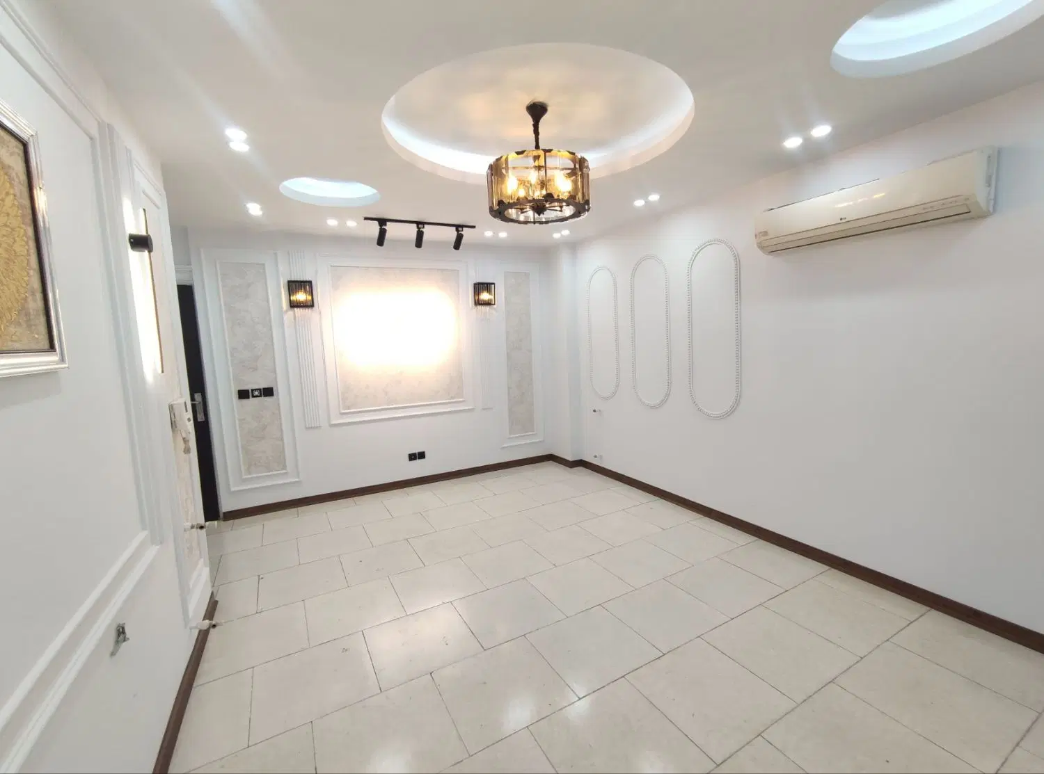 ۵۰ متر سندتک برگ_ پارکینگ وآسانسور_ روبه نما