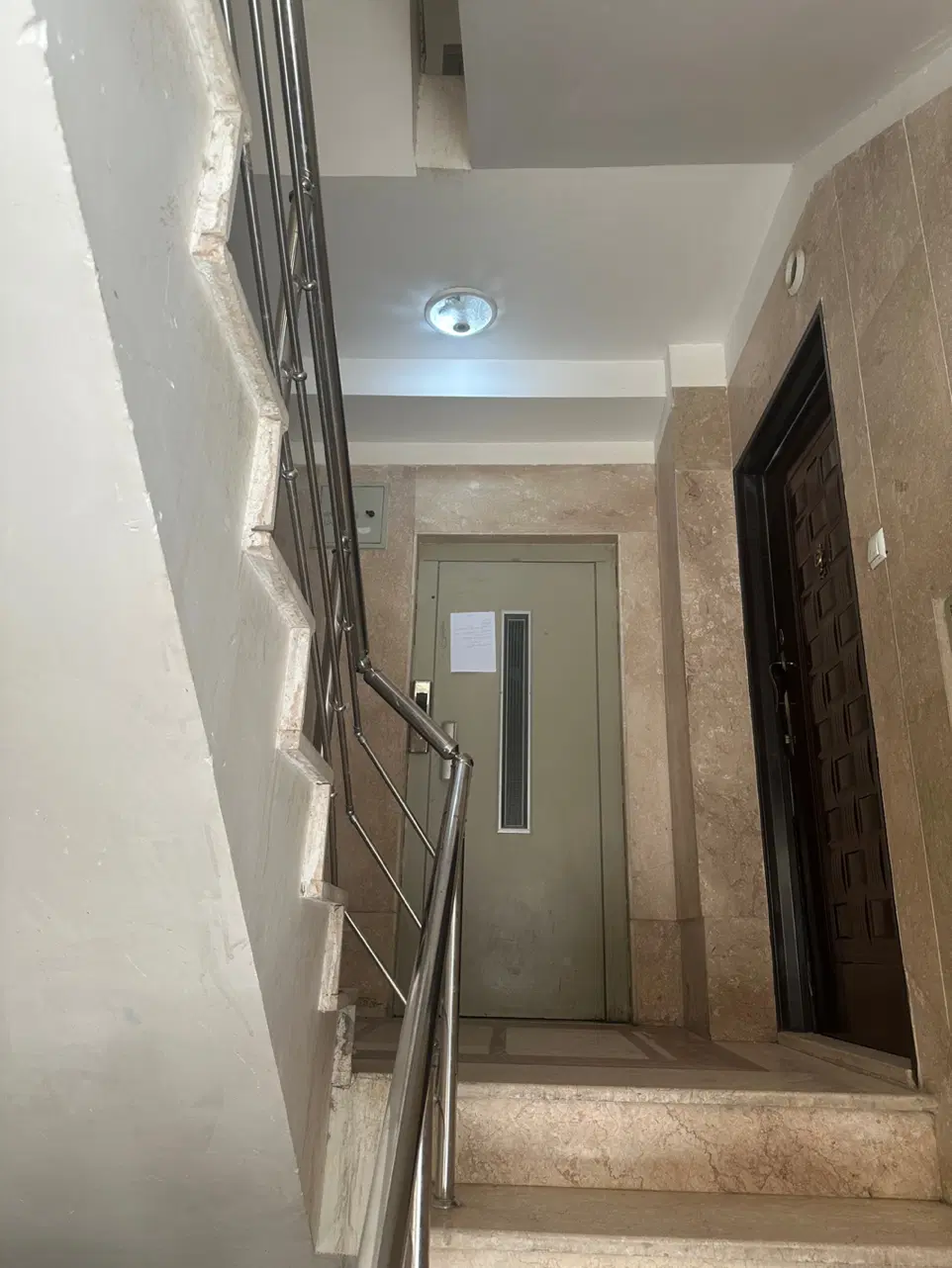 فروش آپارتمان۲خواب فاز۱نقش جهان