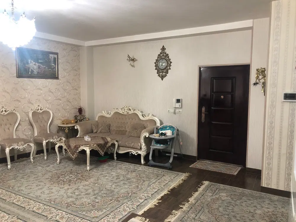 واحد آپارتمان طبقه ۳ از ۴ خیابان شاهد