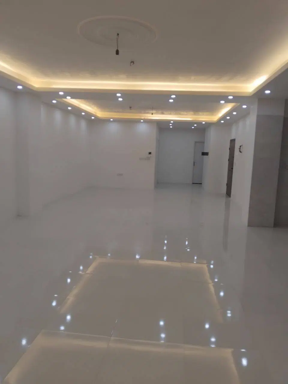 اپارتمان سنده دار تک واحدی ۱۴۷متر  ۳خواب