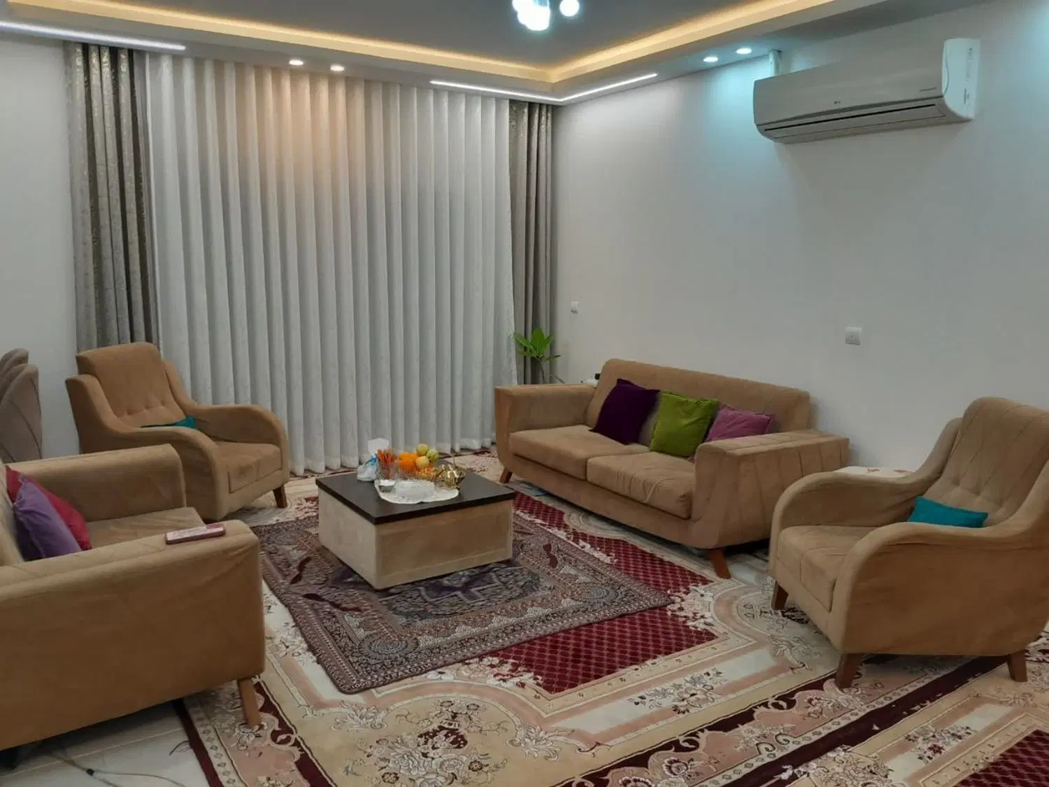 خانه اجاره‌ای بومهن ویلایی دوطبقه، حیاط‌دار