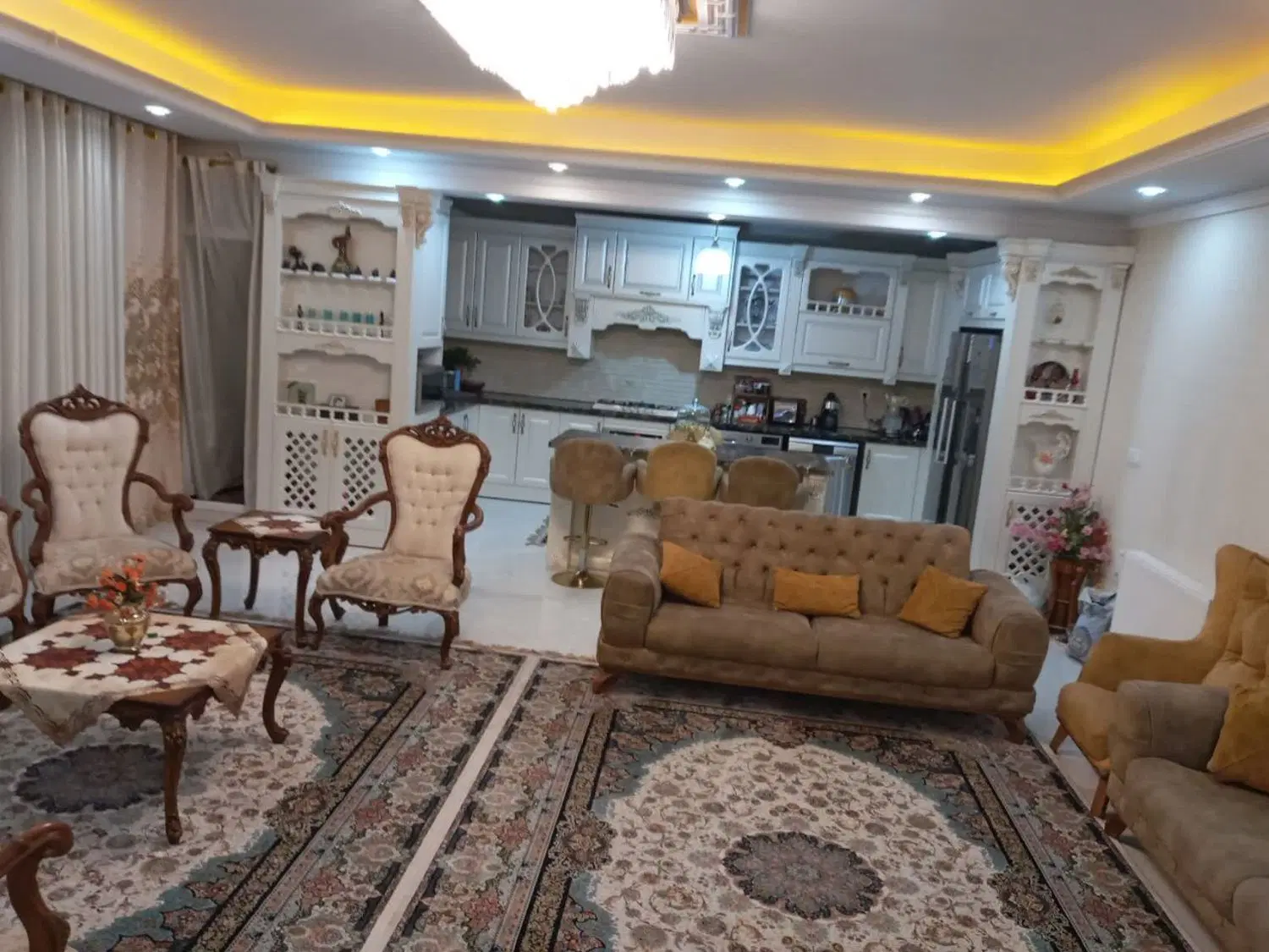 فول امکانات تک واحدی خوش نقشه زیرقیمت فروش فوری