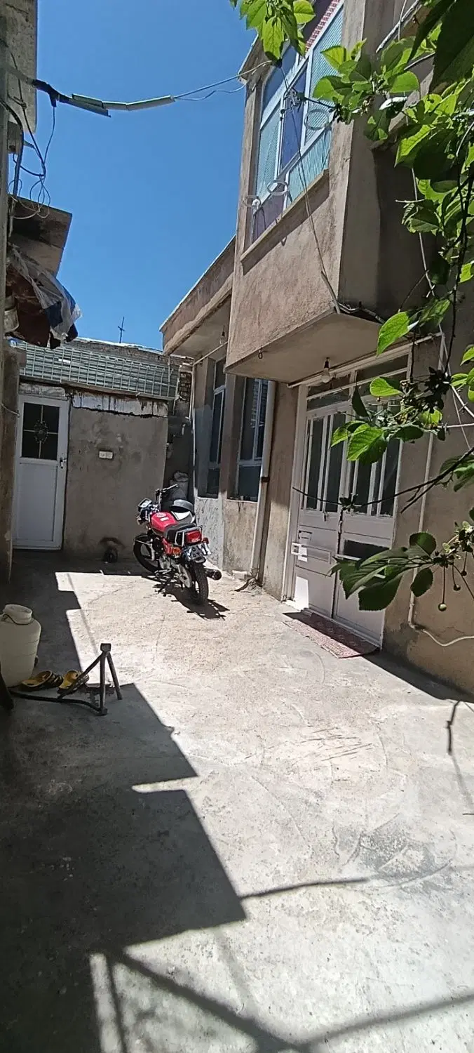 خانه ویلایی ۱۴۰ متر