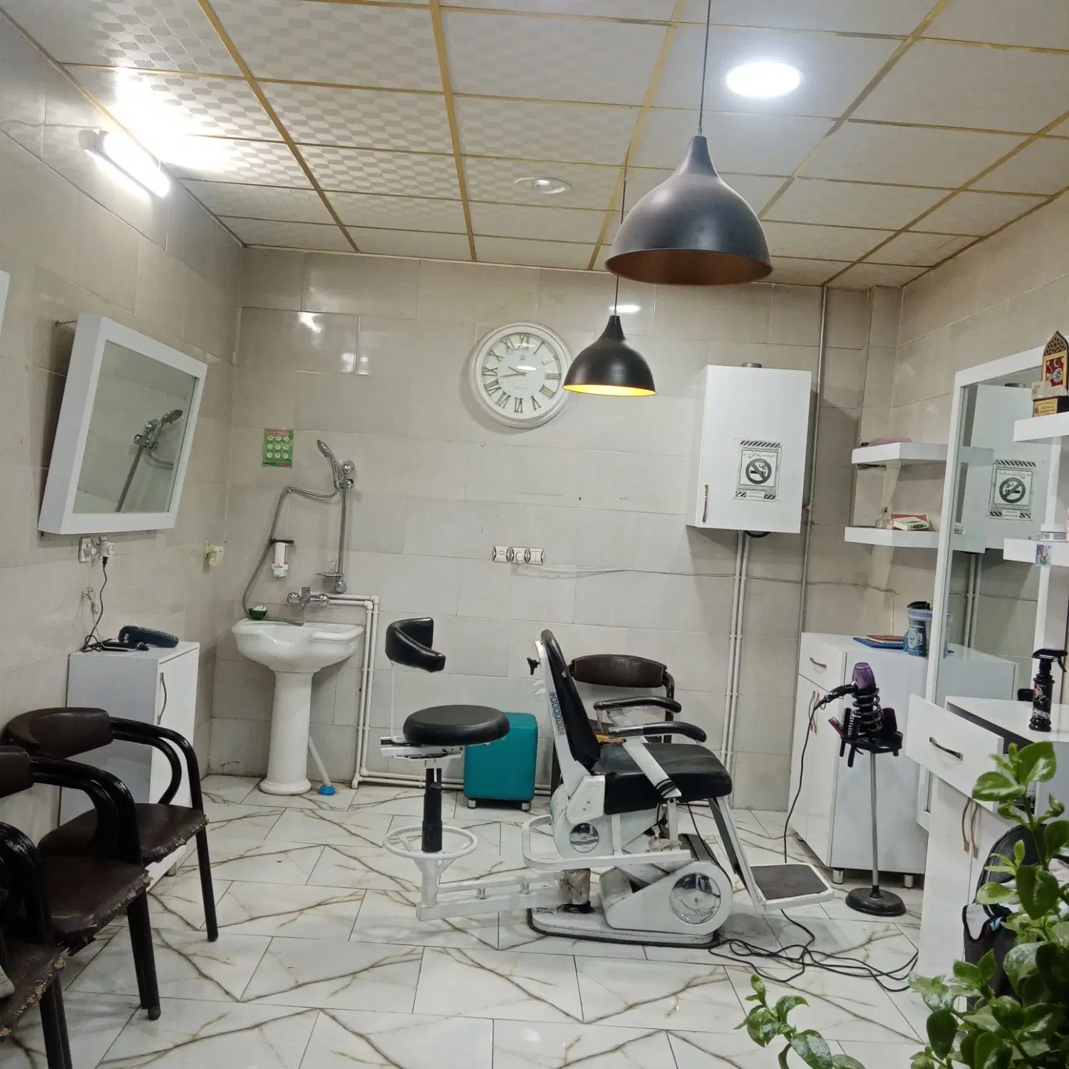 ملک تجاری فروشی