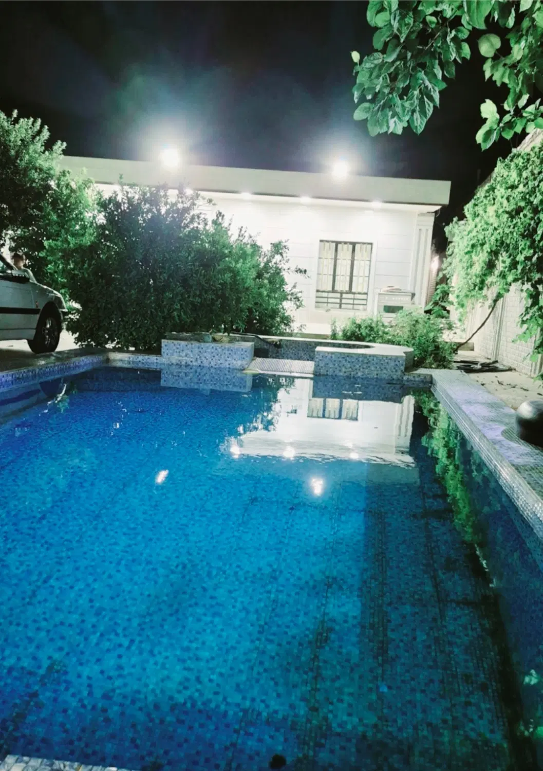 اجاره ی ویلایی باغ