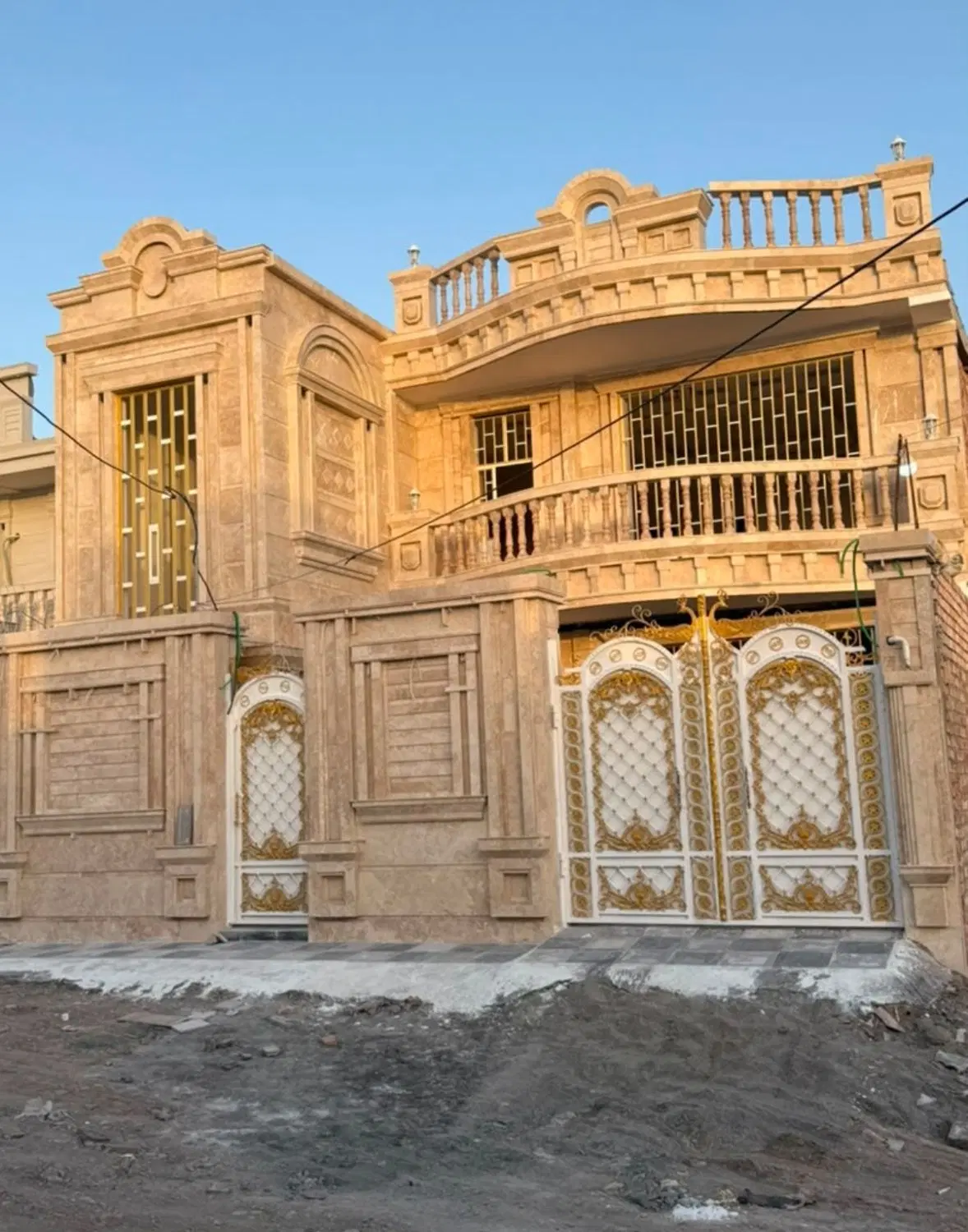 خونه لوتین