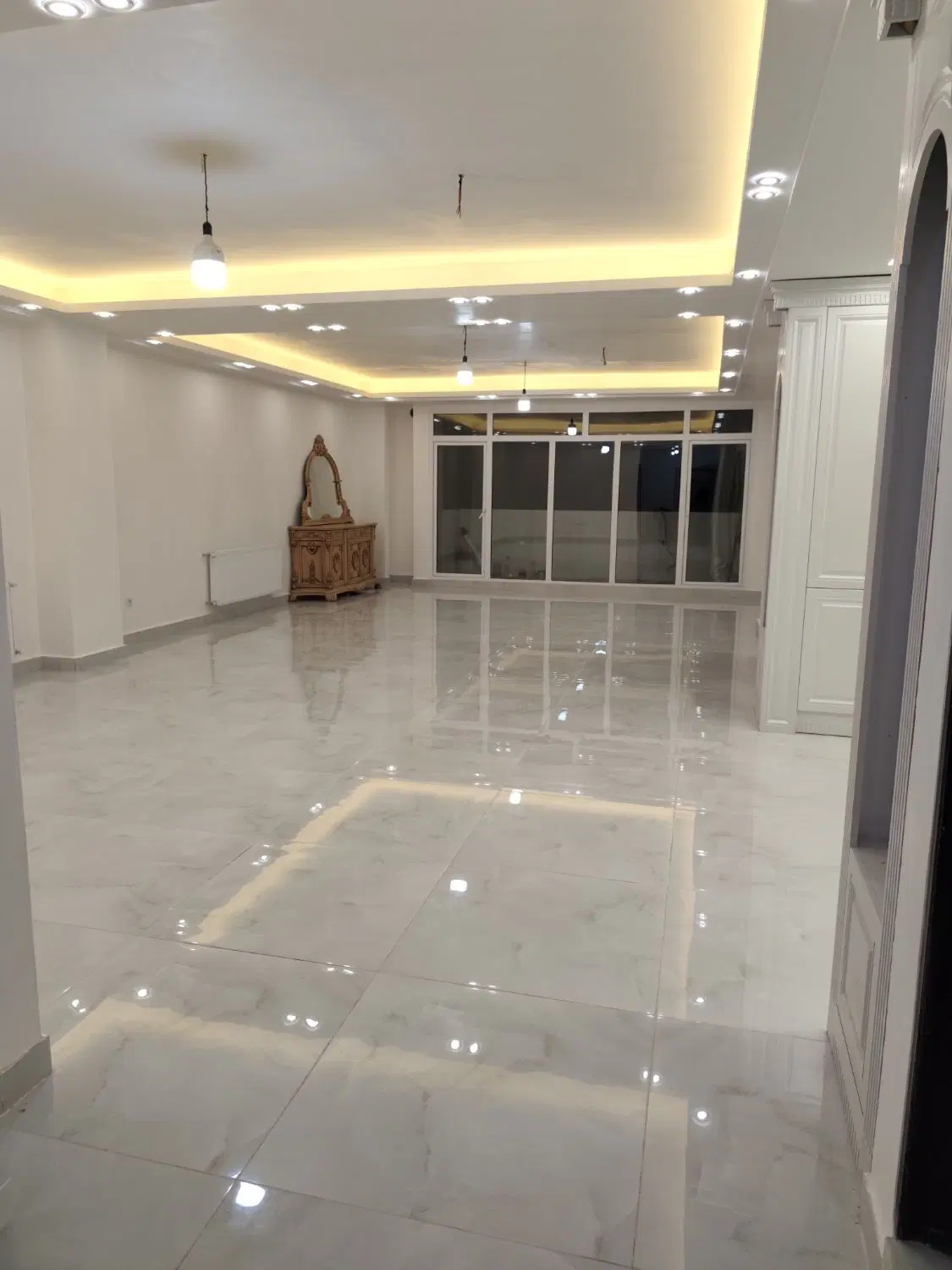 آپارتمان ۱۴۷ متری رضوانشهر ارم پاسداران آذربایجان