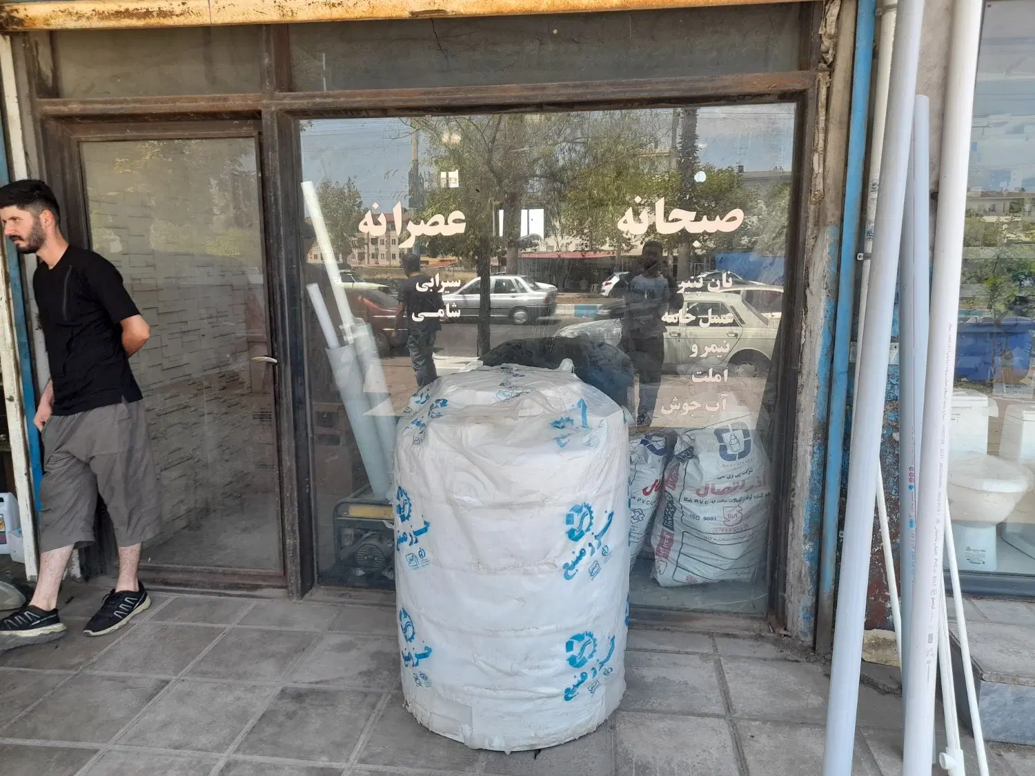 اجاره مغازه سر خیابان اصلی چهارطبقه