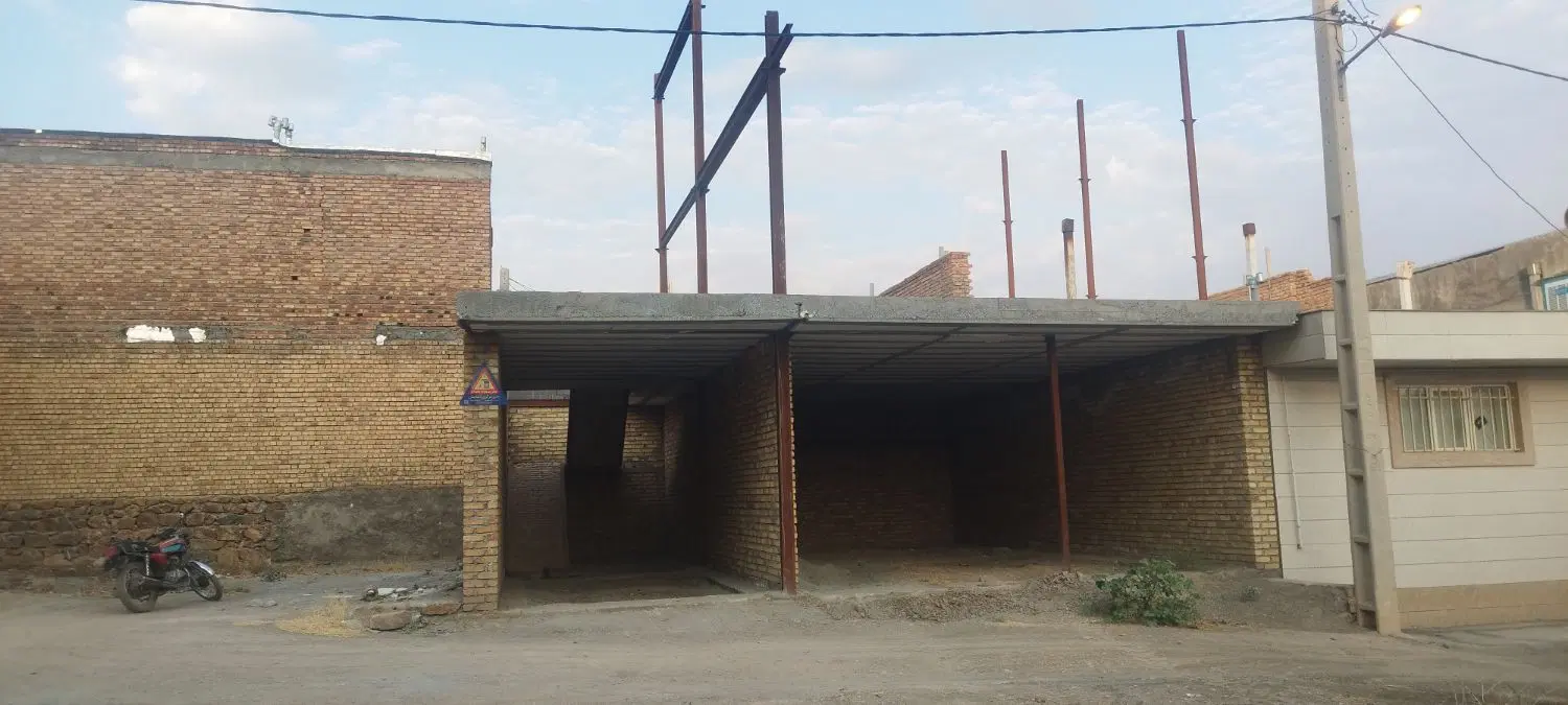 خانه نیمه کاره102متری قلیان