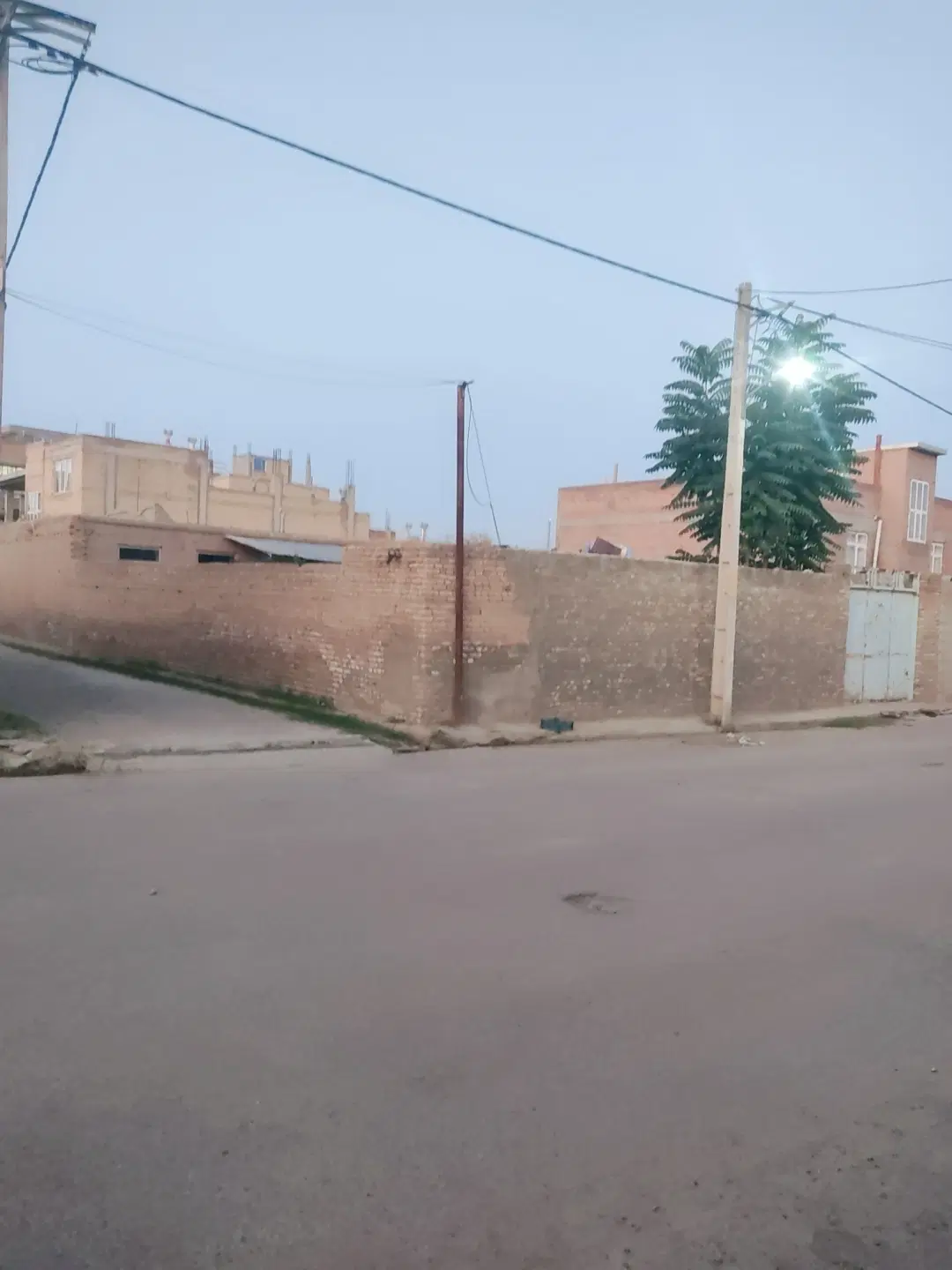 خانه کلنگی کوی قجلو