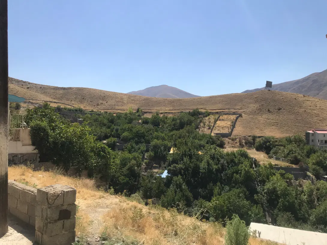 ۳۰۷ متر زمین نیکنامده