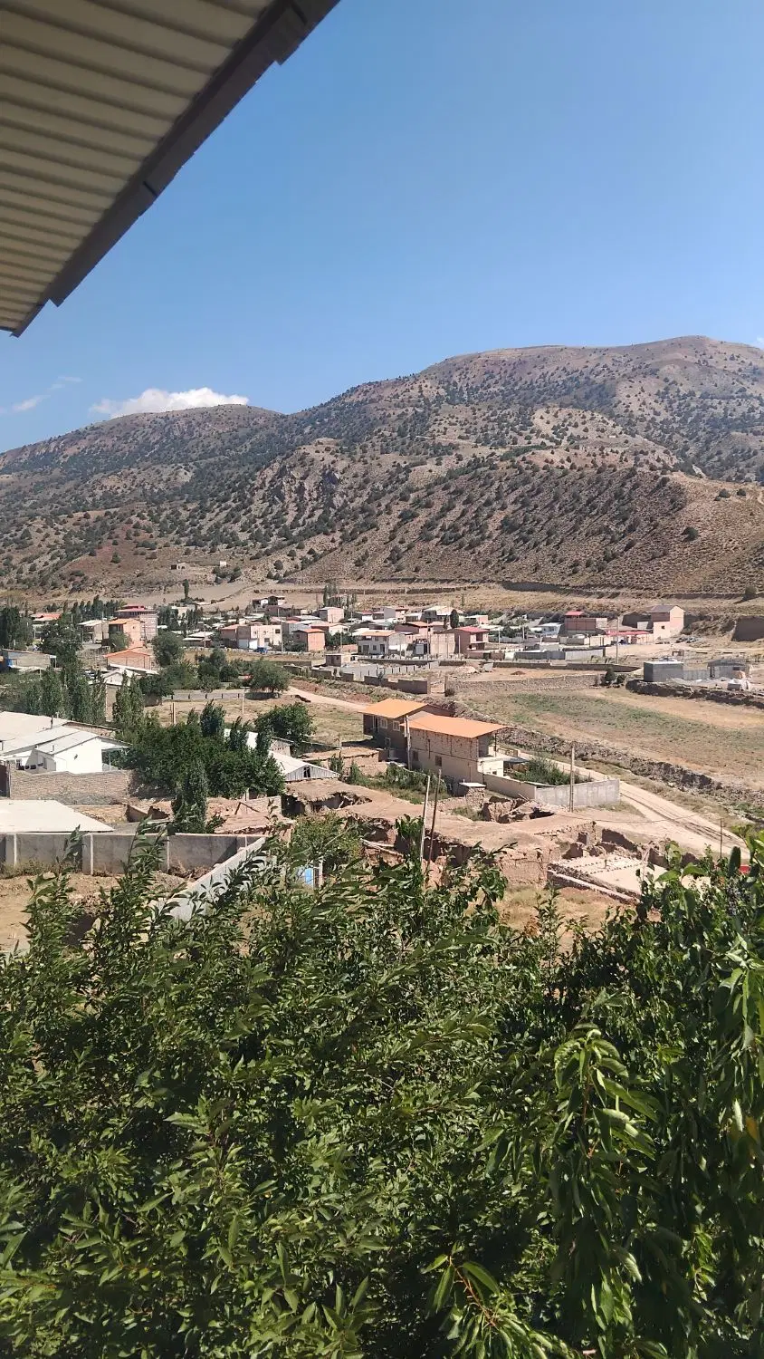 ۳۰۰متر زمین وصل بافت چهارباغ