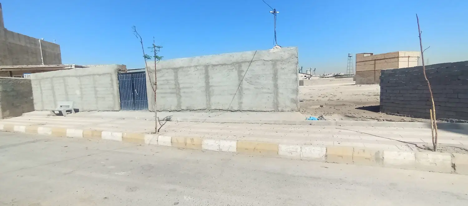 زمین چهار دیواری شده270متر