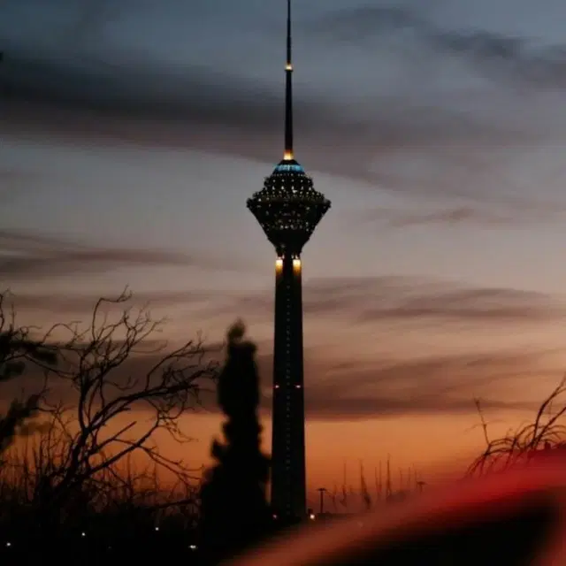 همخونه میشم اقا نیاد