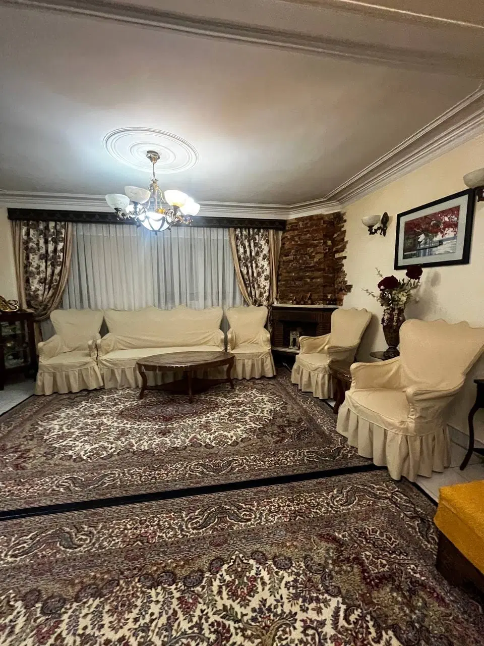 ۹۳ متر مربع، خیابان مطهری، دو خوابه