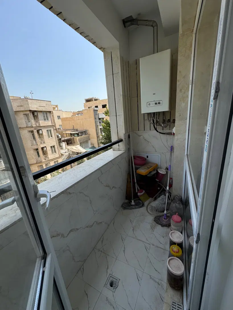 فروشی ۱۲۱ متر فول دو سال ساخت