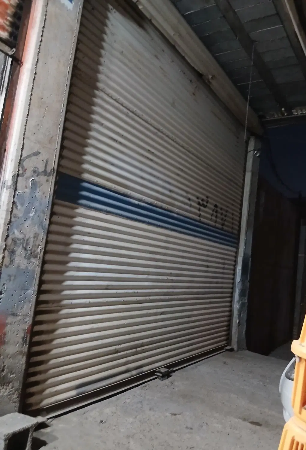 یک مقازه اجاره داده میشود